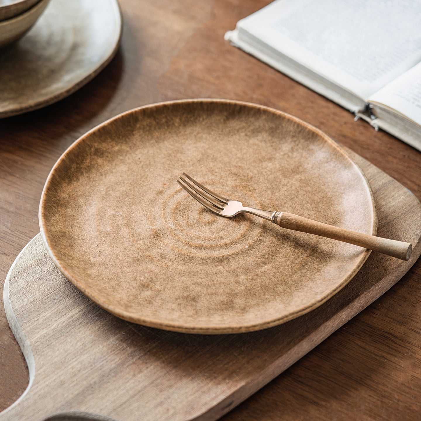 Matte Finish Ceramic Dinner Plate, 8.5 inch Nordic Retro Side Dish Plate, Vintage Cream Yellow Salad Dessert Dish, Microwave Safe