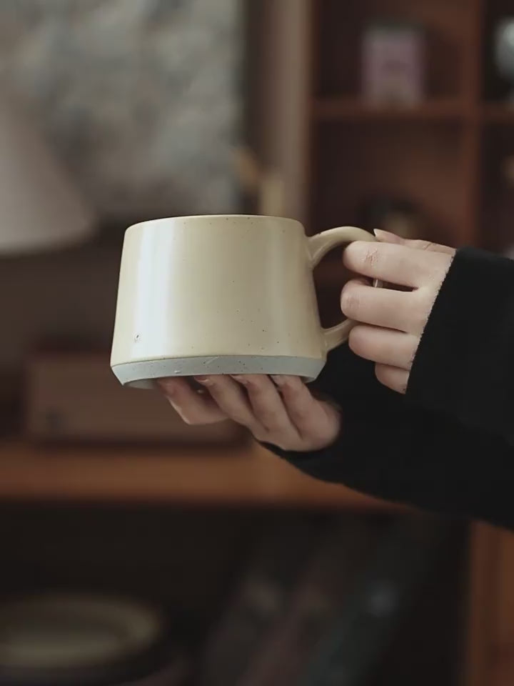 Vintage Ceramic Mug 380ml - Large Capacity Coffee Cup for Home & Office, Microwave Safe, Beige "Frost" Latte Mug
